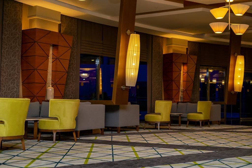 Commodore Elite Suites & Spa 2