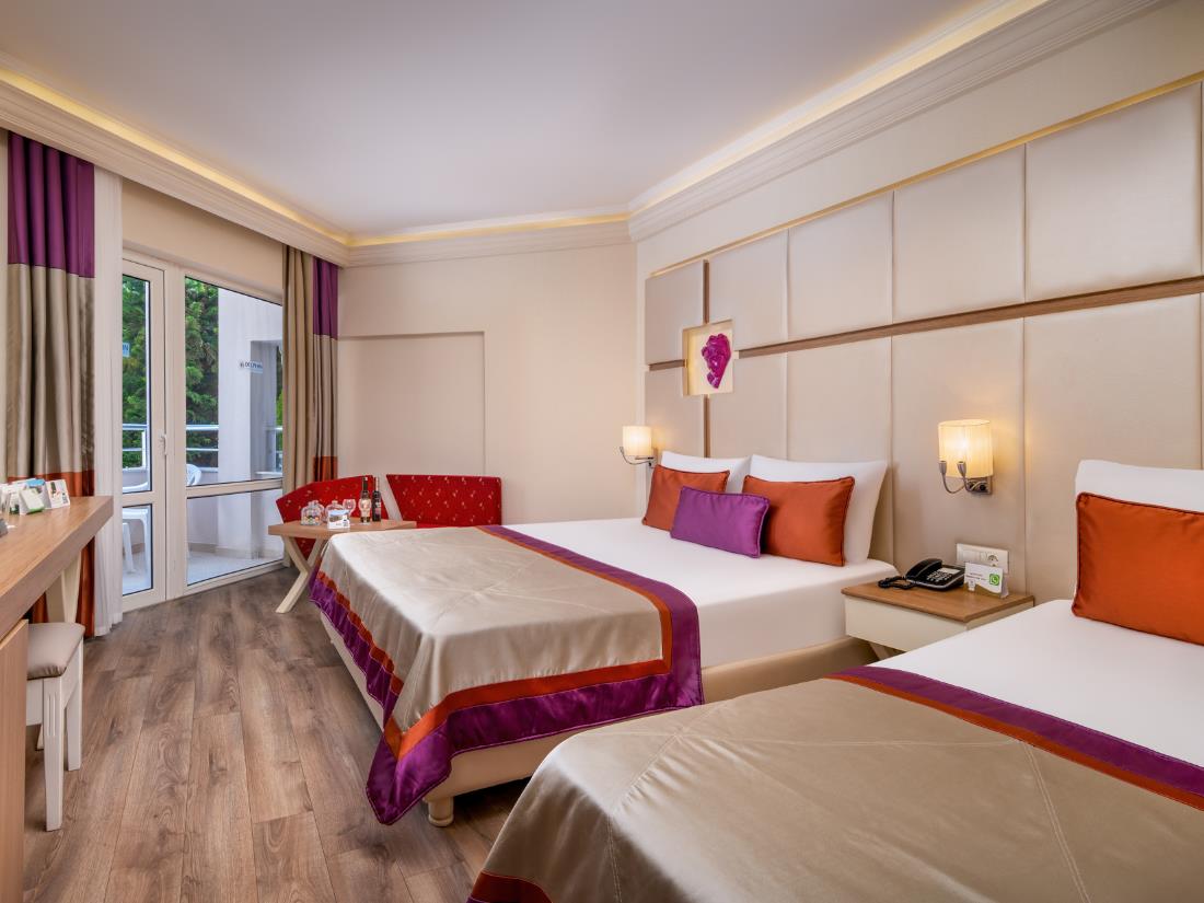Delphin Botanik Hotel & Resort 4