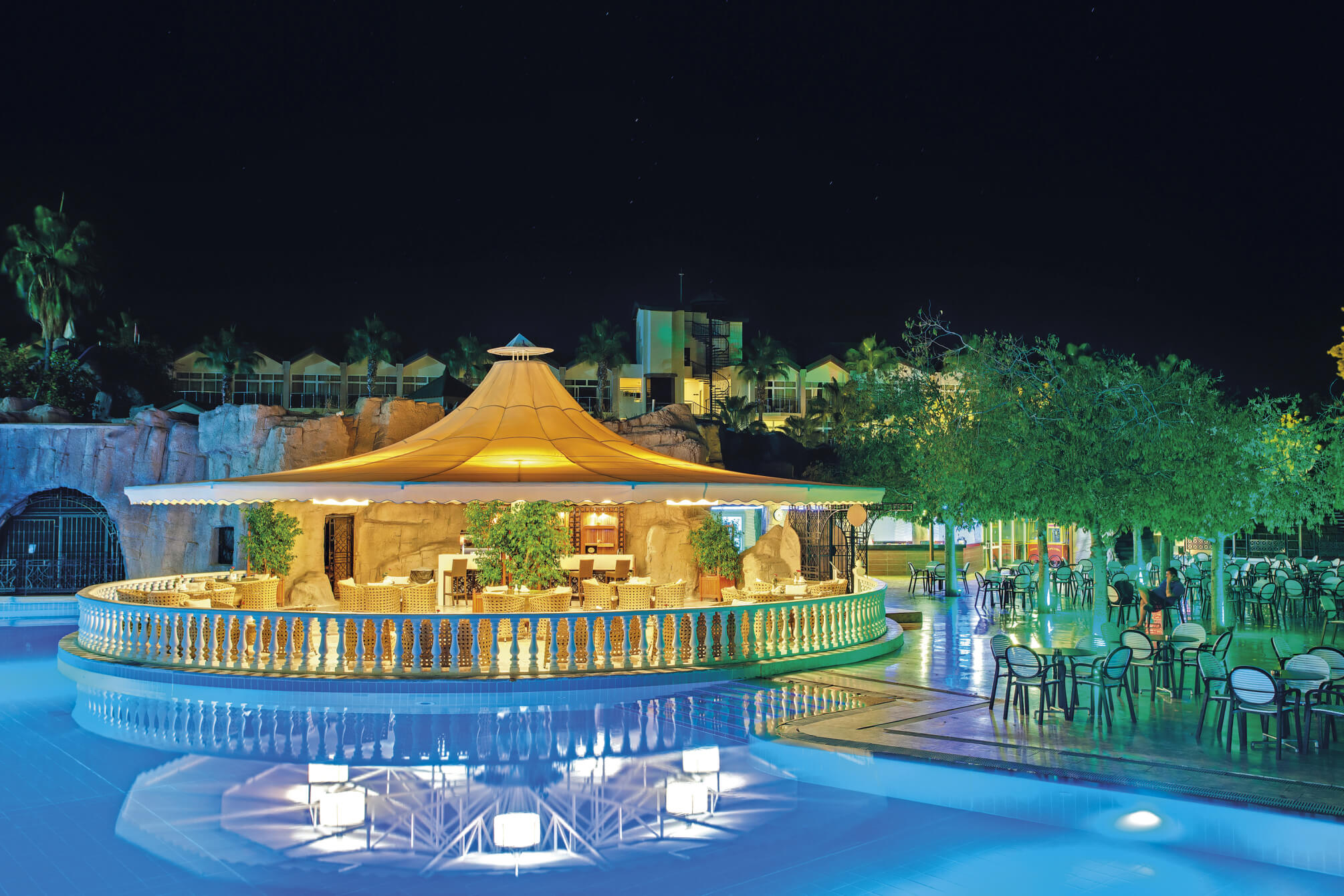 Dobedan World Palace 3
